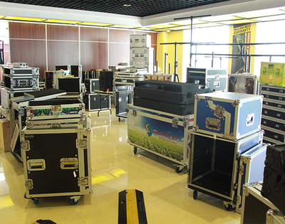 Guitar Cases Sample Room